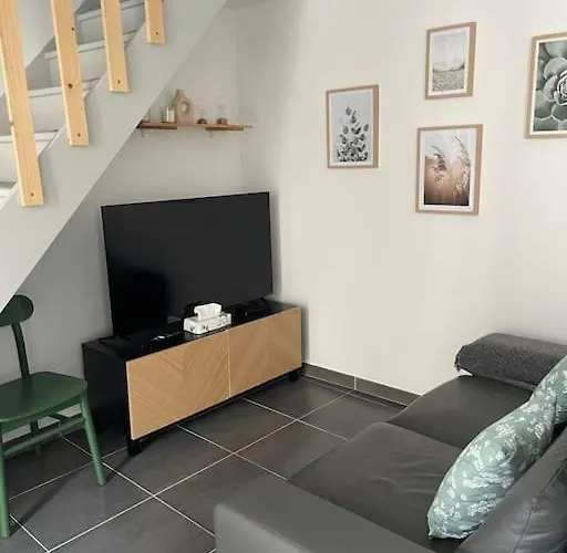 Apartment Maison De Avec Parking - Centre Caen