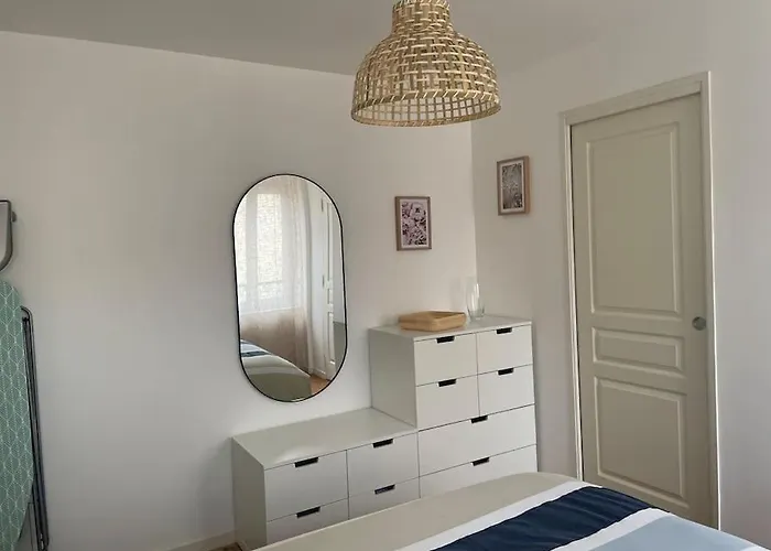 Maison De Avec Parking - Centre Caen